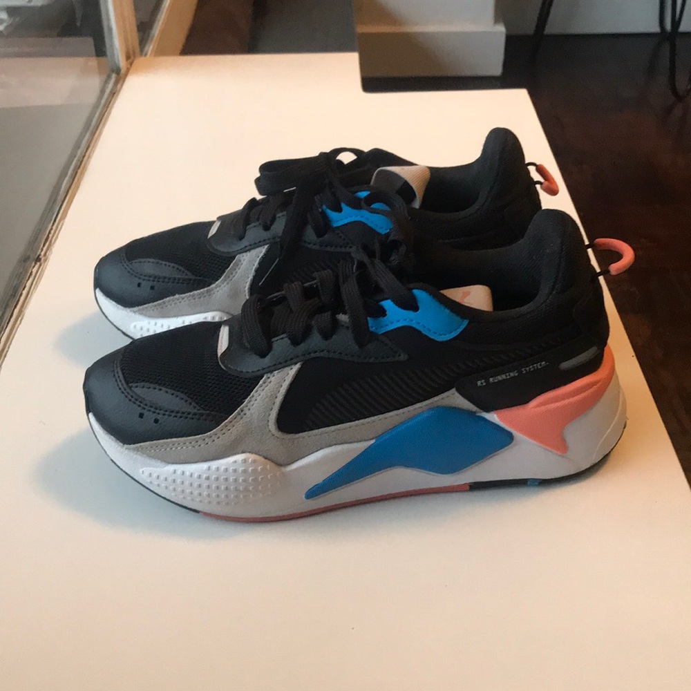 Women’s Puma Sneakers